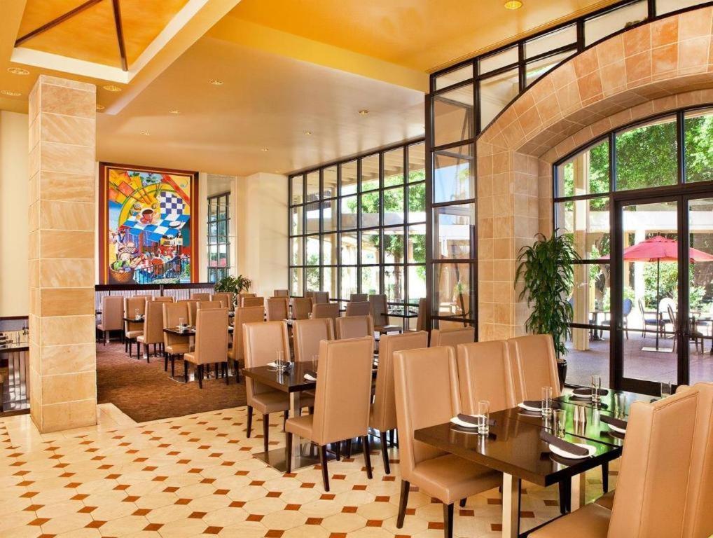 Sheraton Crescent Hotel Phoenix Eksteriør bilde