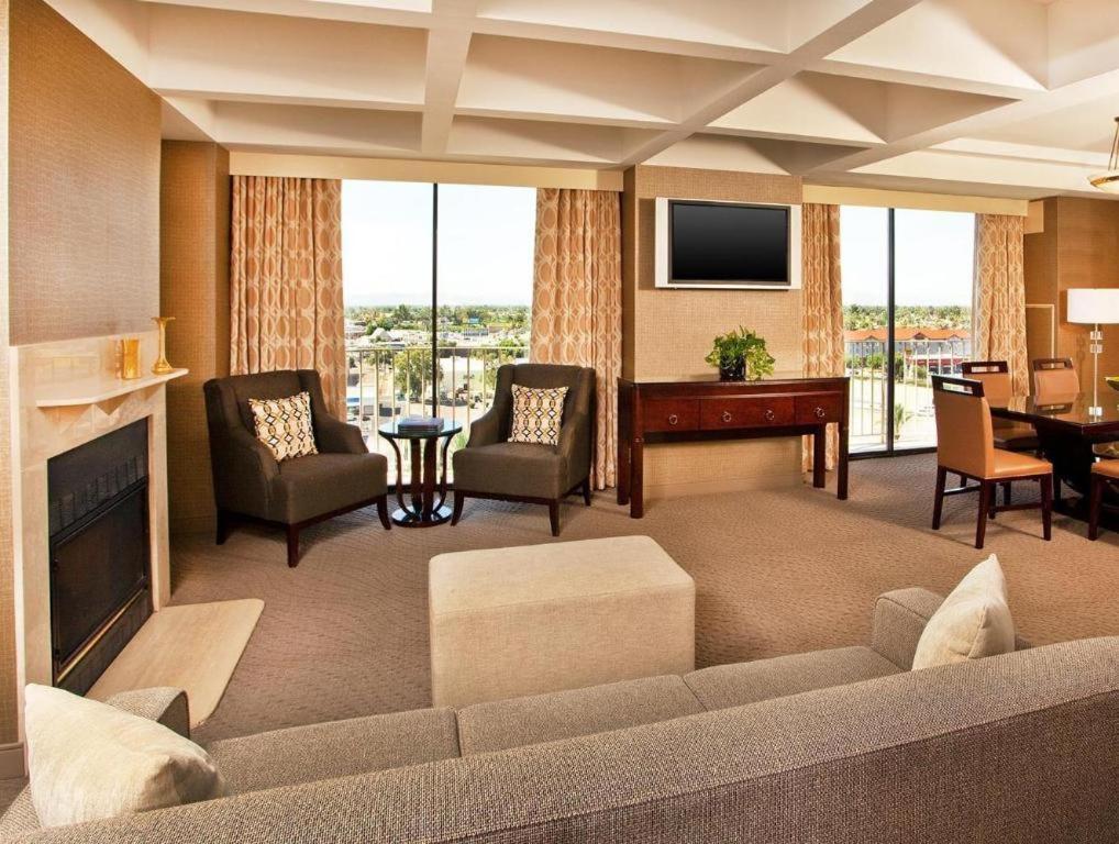 Sheraton Crescent Hotel Phoenix Eksteriør bilde