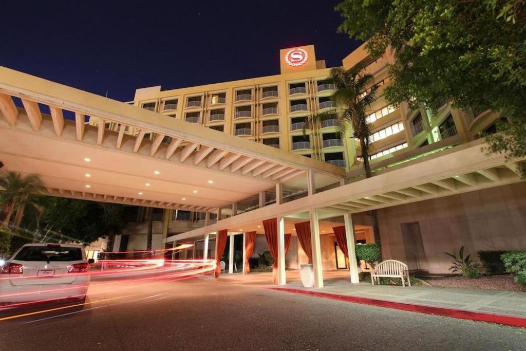 Sheraton Crescent Hotel Phoenix Eksteriør bilde
